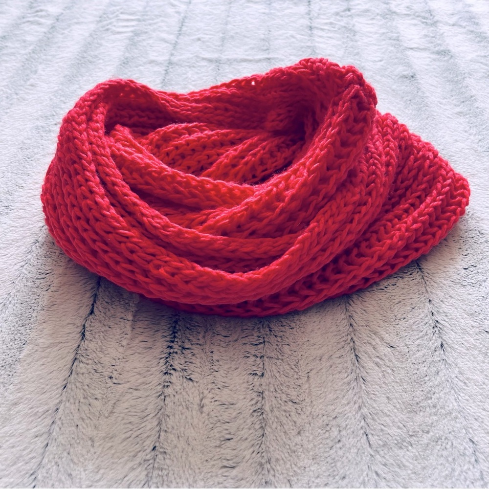 Infinity scarf
